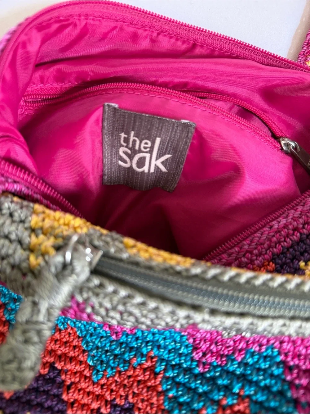 THE SAK ORIGINALS FUN MULTI-COLORED CROCHETED CHEVRON HOBO/BOHO SHOULDER BAG - Picture 4 of 7
